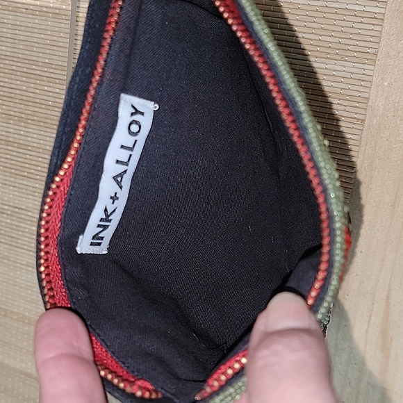 INK + ALLOY Camouflage Seed Bead Pouch Clutch  Bin1 - Picture 3 of 5